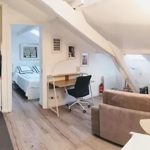 An So Flat Apartment
