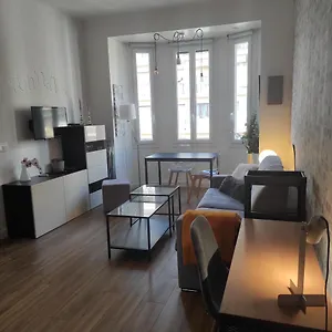 Grand Studio Confortable Au Coeur De Apartment